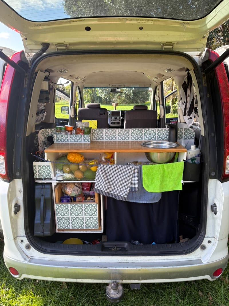 Nissan Serena  — photo 3