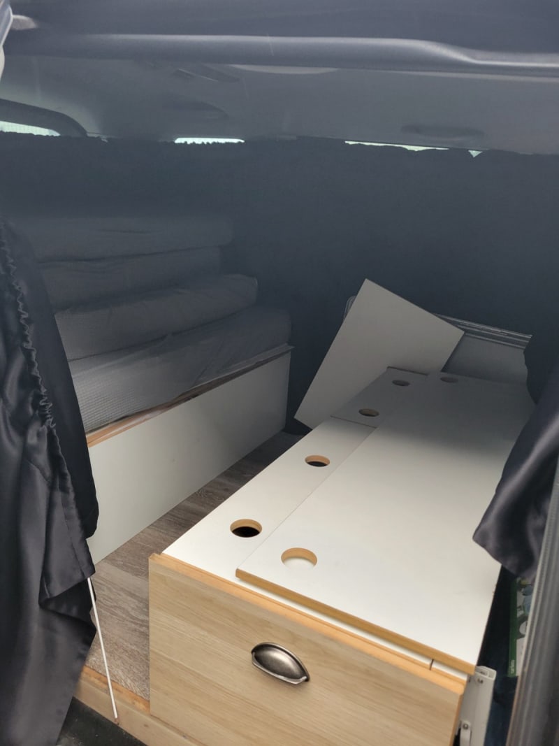 Mazda MPV — photo 3