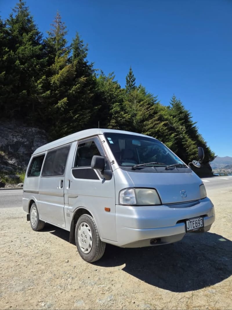 MAZDA Bongo 2009 — photo 1