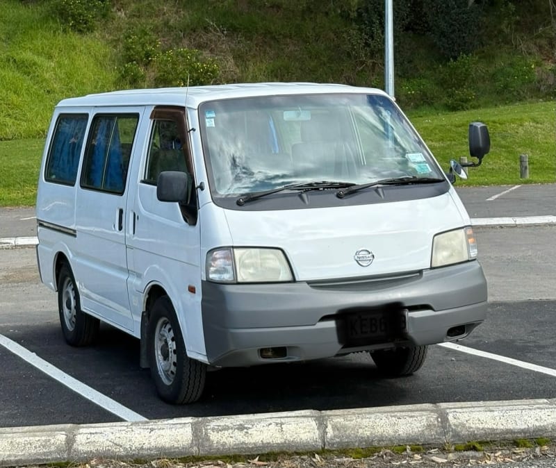 Nissan Vanette 2009 — photo 1