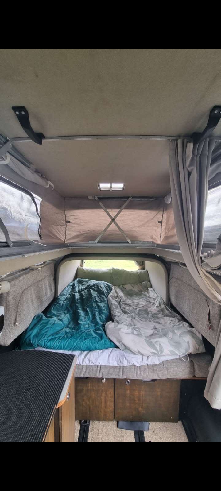 NISSAN ELGRAND HIGH ROOF 2005 – 161,500 KM – UNIQUE CAMPERVAN + SLIDING BED EXTENSION — photo 3