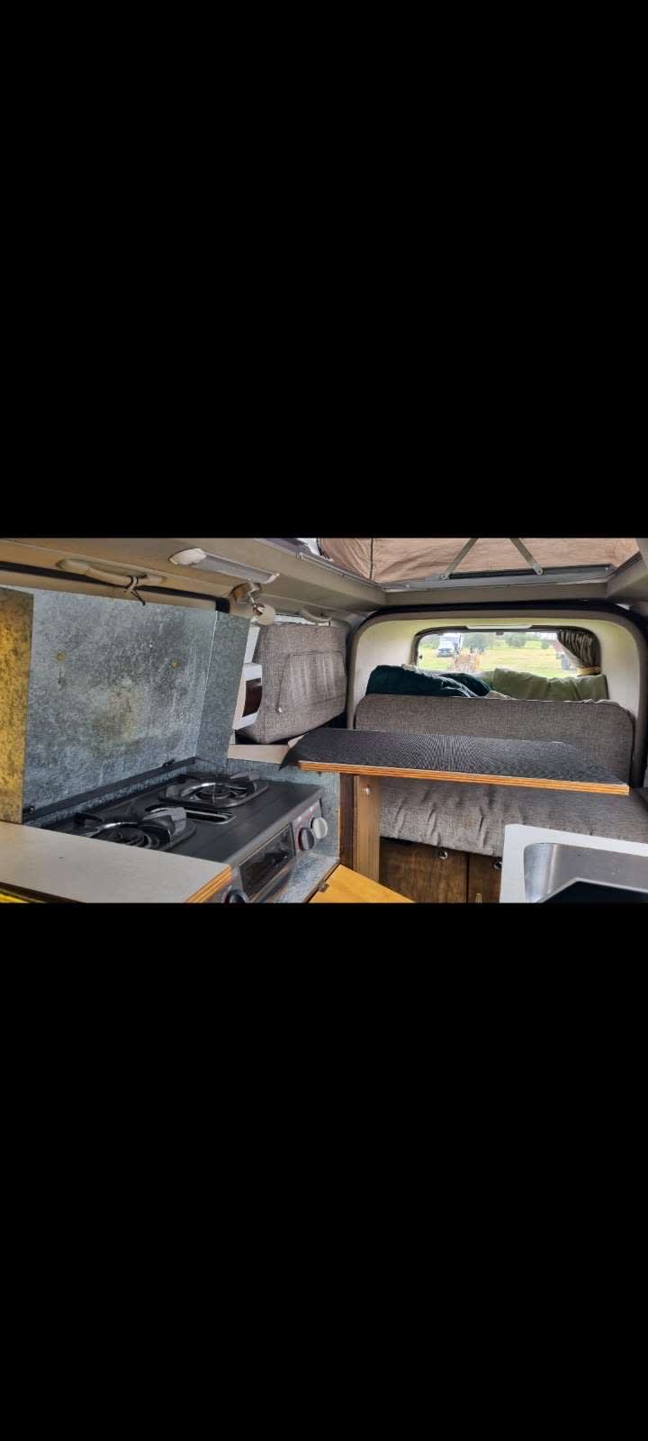 NISSAN ELGRAND HIGH ROOF 2005 – 161,500 KM – UNIQUE CAMPERVAN + SLIDING BED EXTENSION — photo 5