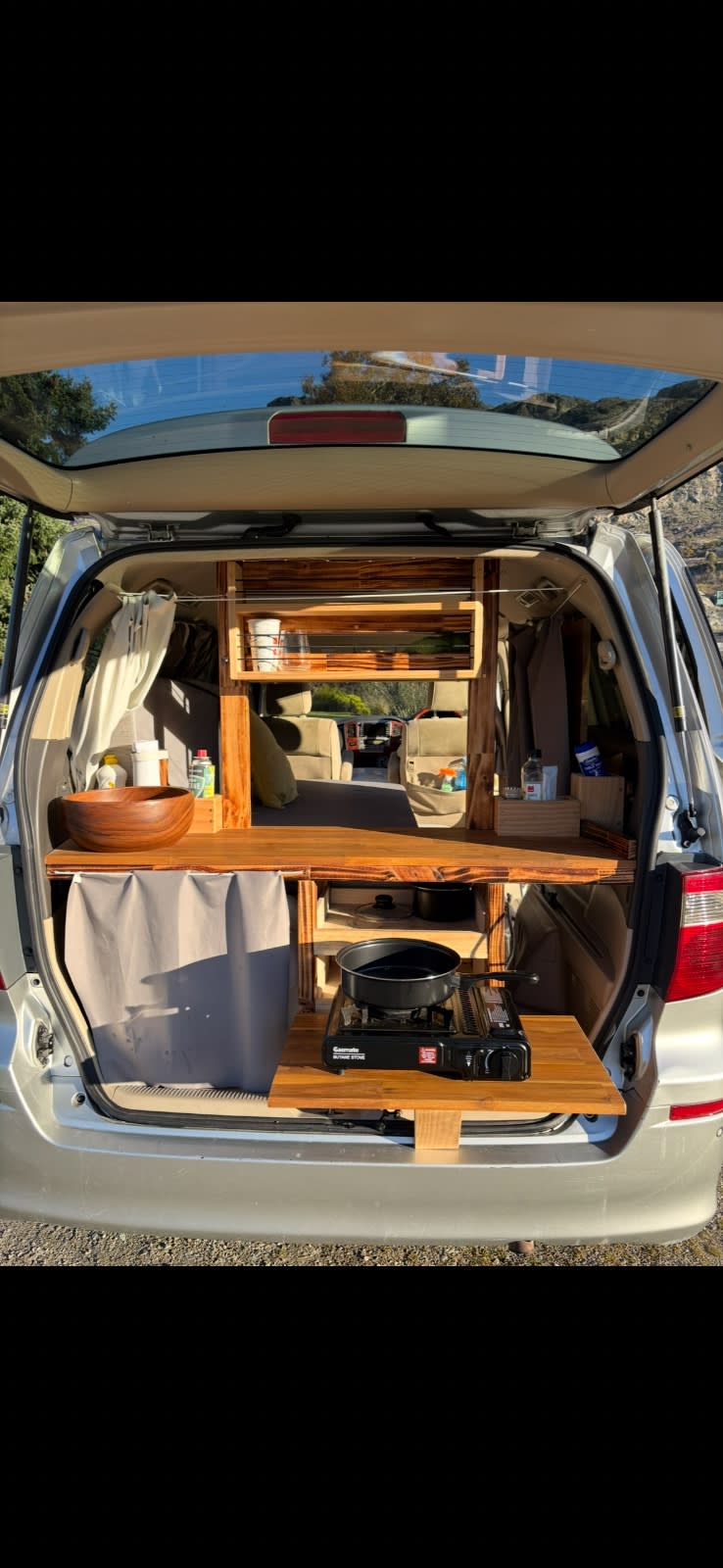 Toyota Alphard Automatic Self Contained — photo 2