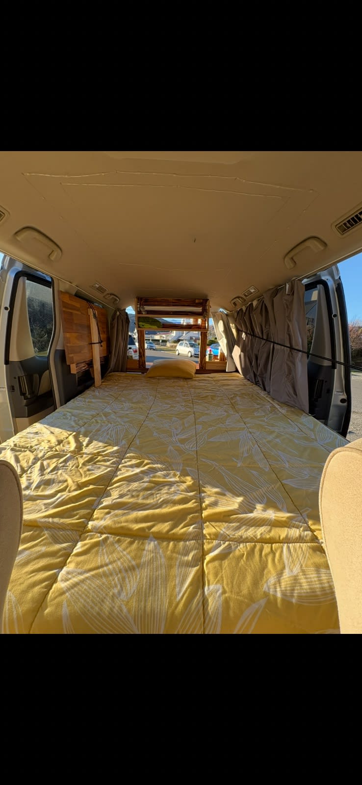 Toyota Alphard Automatic Self Contained — photo 3