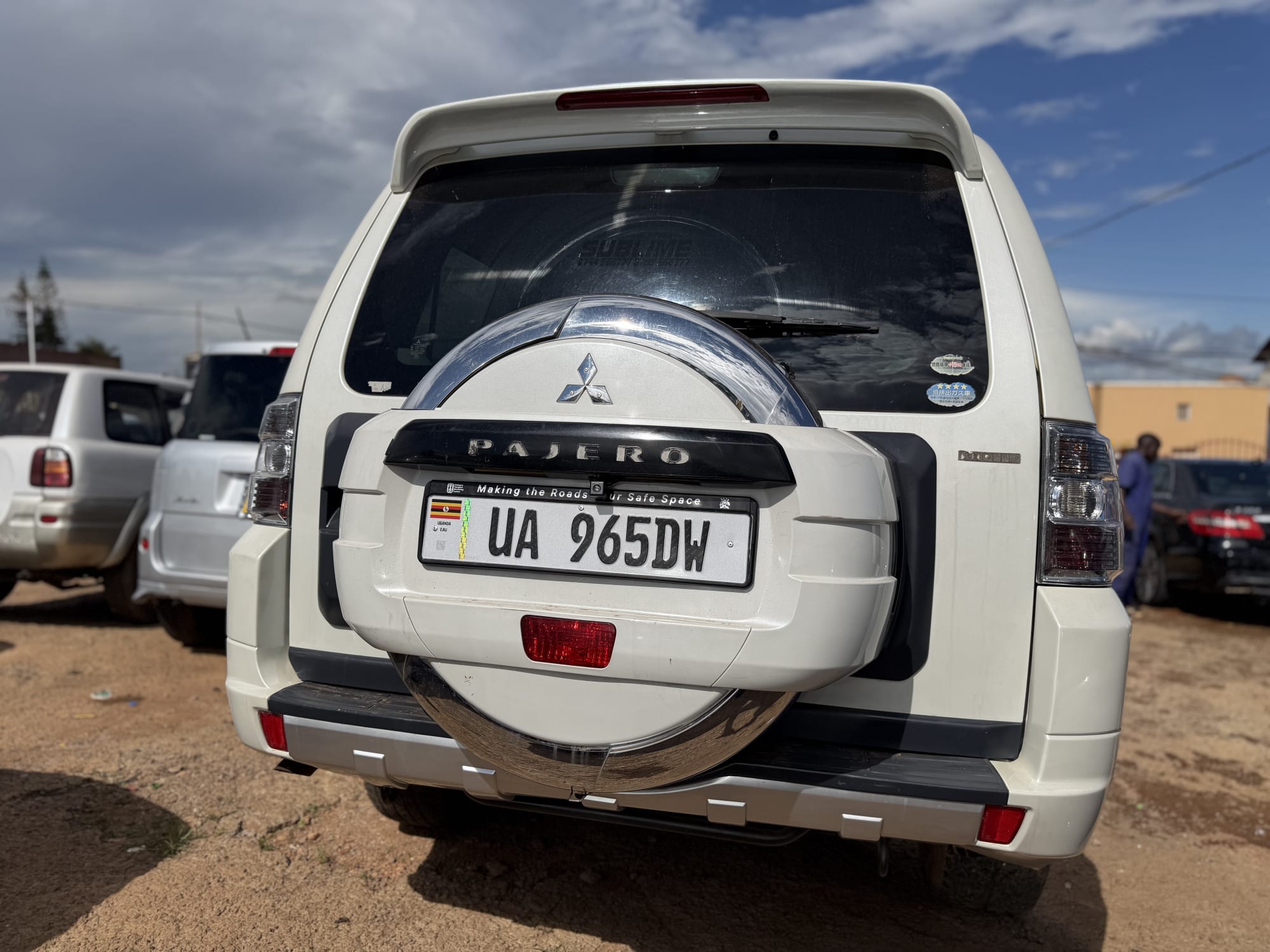 Mitsubishi Pajero thumbnail