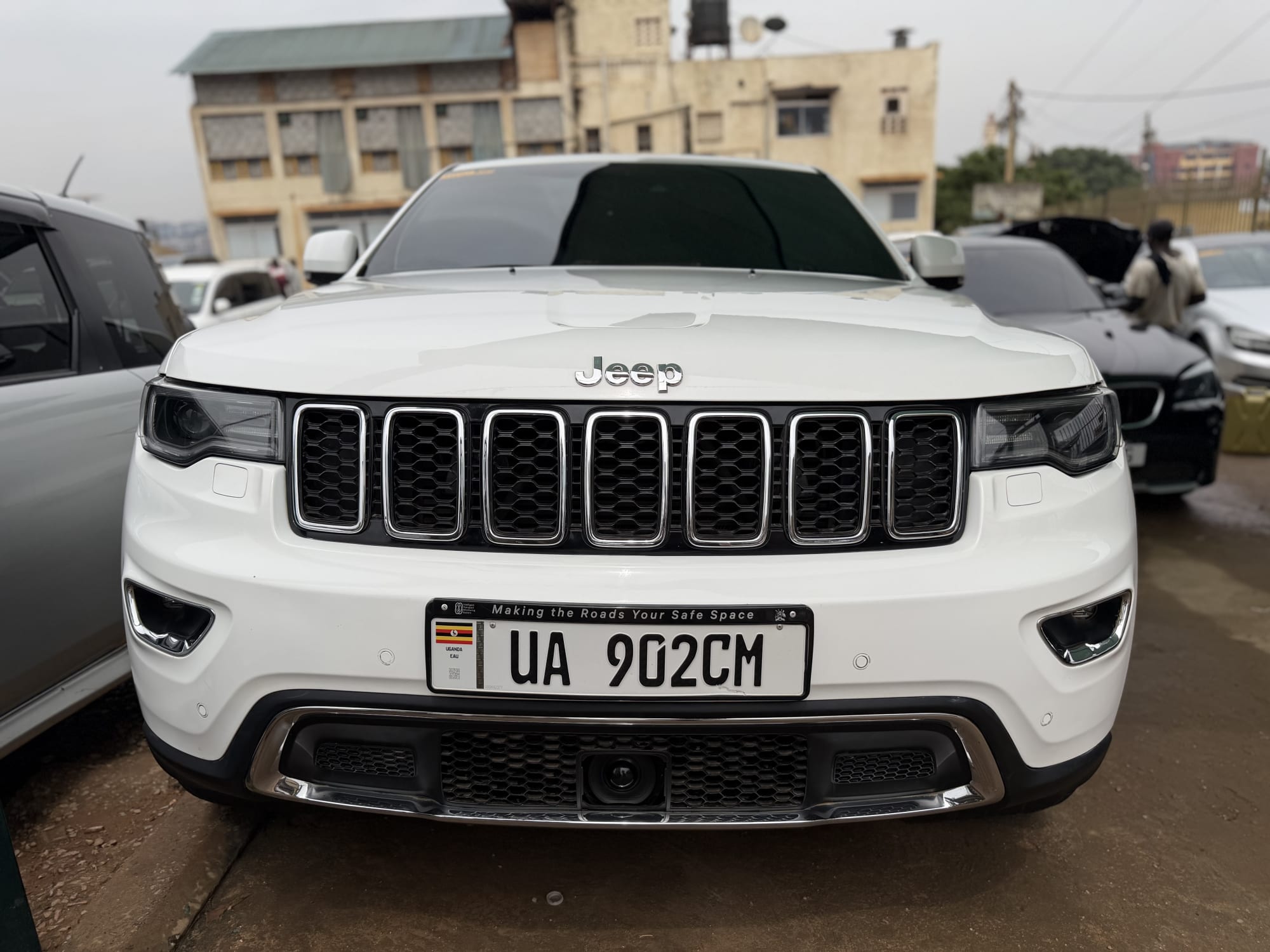 2018 Jeep Grand Cherokee related vehicle