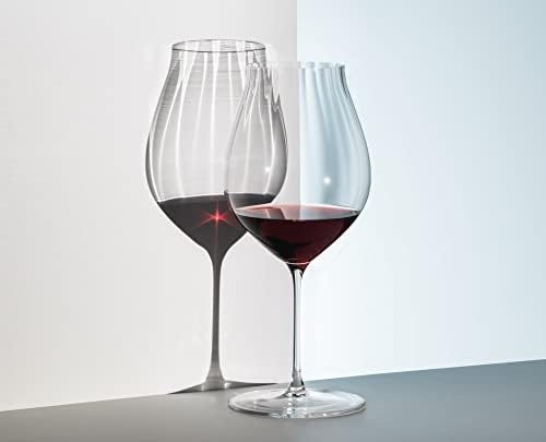 Vue 3 de Riedel Performance Pinot Nero