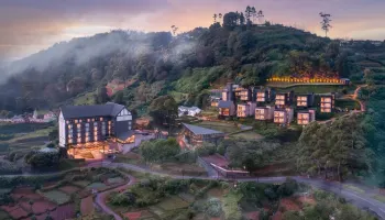 Taxi transfer to Nuwara Eliya