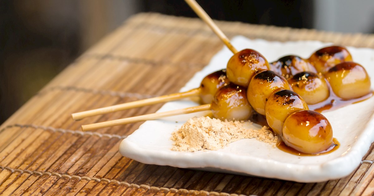 Des brochettes de dango