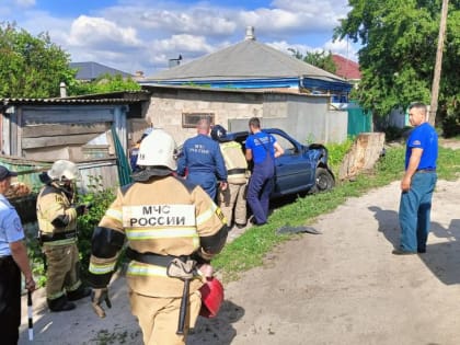 Пострадала женщина: банка с молоком привела к ДТП в Ростовской области