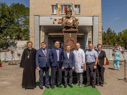 Памятник святителю Луке Войно-Ясенецкому установили в Ростовской области