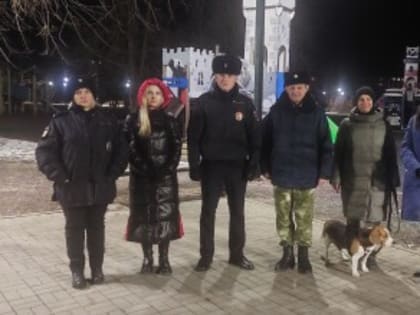 В Зверево прошел контроль присутствия детей вне дома в ночное время суток