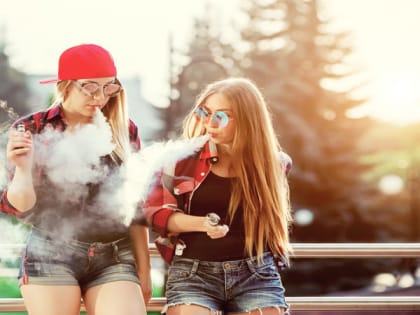 Совсем запарили. Чем опасны вейпы и айкос?