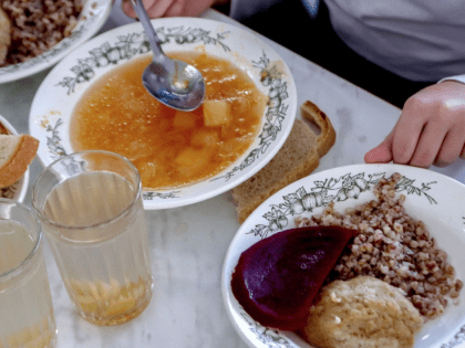 Дело о массовом отравление учеников лицея в Батайске дошло до суда