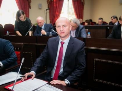 В Шахтах новым руководителем аппарата администрации стал бывший депутат Правдюк