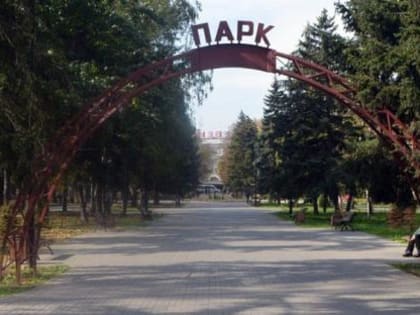 В Новочеркасске вандалы продолжают уничтожать Парк электровозостроителей