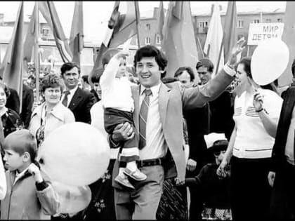 Первомай в Волгодонске 40 лет назад