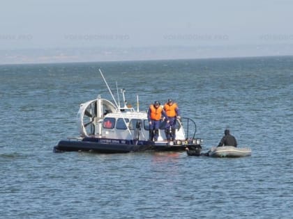 В Цимлянском водохранилище спасли сапбордиста, которого унесло ветром