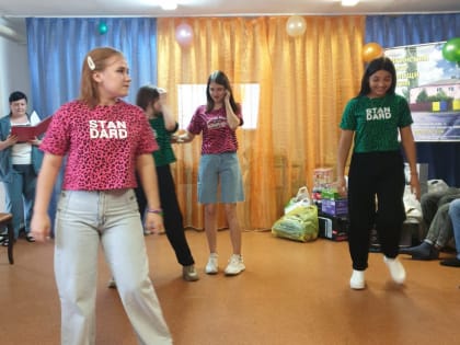 Сотрудники ТФОМС Ростовской области 1 июня навестили воспитанников Ёлкинского центра помощи детям