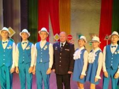 Юные инспекторы движения школы № 32 города Таганрога приняли участие в зональном смотре