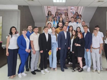 Андрей Фатеев встретился с представителями молодежного движения