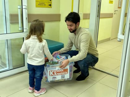 Сторонники «Единой России» в Октябрьском районе Ростова присоединились к акции «Коробка храбрости»