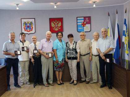 Инна Титаренко встретилась с Почетными гражданами Таганрога