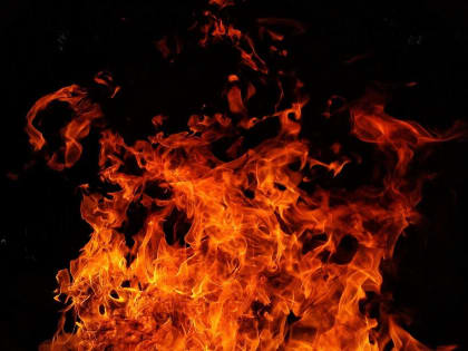 В Тюмени потушен крупный пожар