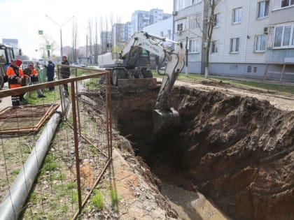 Ремонта коллектора на улице Индустриальной в Волгодонске завершится за месяц