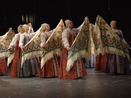 В Ростовской области проходят гастроли Государственного академического Северного русского народного хора
