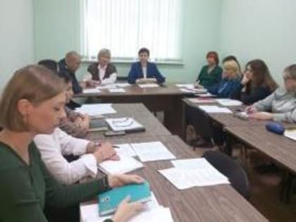 Круглый стол по профилактике социального сиротства в Таганроге