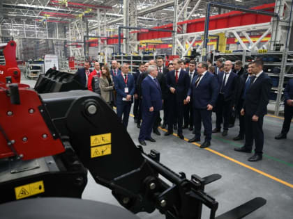 В Ростовской области начинает работать новый завод «Ростсельмаш» по производству тракторов