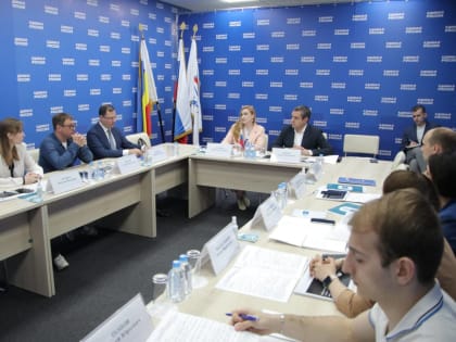 Партийный проект «Единой России» «Здоровое будущее» объединит усилия с фондом по борьбе с онкозаболеваниями