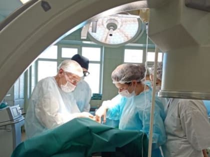 Ростовские врачи удалили мужчине опухоль на ноге весом 8,5 кг