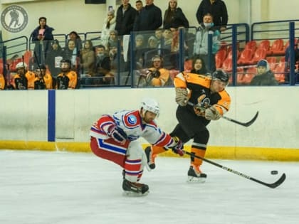 Новочеркасское дерби в НХЛ завершилось победой «НЭВЗа»