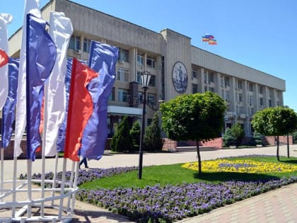 В администрации Новочеркасска решили ликвидировать три департамента и должность замглавы