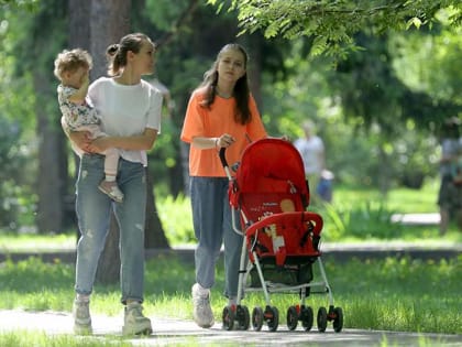 Путин предложил выплачивать пособие на детей независимо от роста доходов