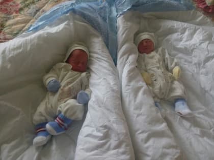 В перинатальном центре Ростова спасли двойняшек с экстремально низким весом