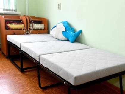 ТАГМЕТ передал новую мебель детской  больнице  Таганрога