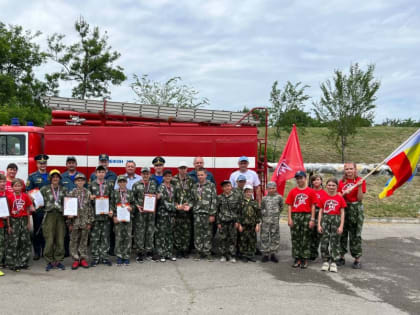 Соревновались юные пожарные