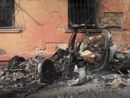 Целый гараж лимузинов найден во время боев за Мариуполь