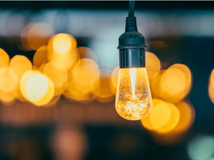 В нескольких районах Ростова отключат свет в середине октября