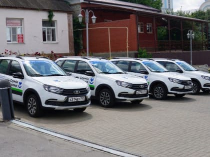 В медучреждениях Неклиновского района появились новые машины