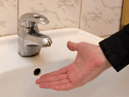 Горячую воду в дома на Западном в Ростове обещали дать 3 июля