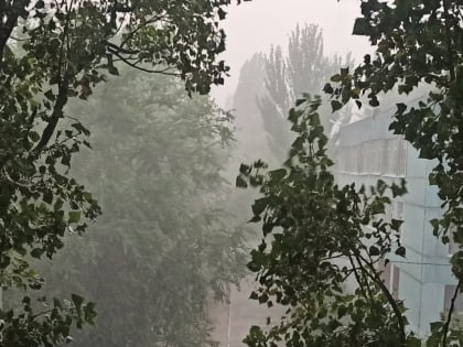 Ливень с градом разбудил волгодонцев утром воскресенья