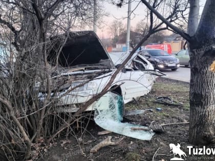 Разбившиеся в Новочеркасске на угнанной машине подростки в момент ДТП вели стрим, видео