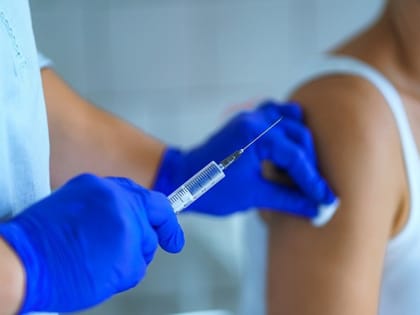 В Азовском районе началась вакцинация против гриппа