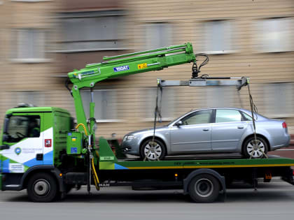 В Ростове с 1 апреля будут эвакуировать автомобили на автобусных остановках