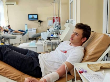 Донские «молодогвардейцы» приняли участие в донорской акции