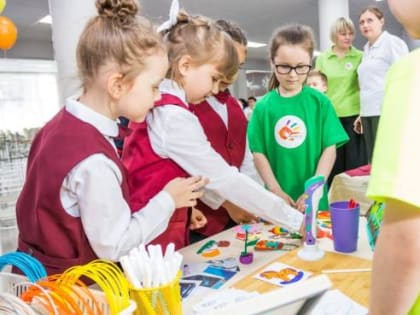 Алексей Логвиненко поздравил победителей детского чемпионата «Юный мастер – 2023»